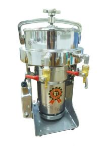 中國臺(tái)灣水冷高速粉碎機(jī)RT-N12HKW